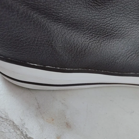 Converse Chuck Taylor All Star Black Leather High Top Sneakers, 11(M) 13(W) - Picture 7 of 9